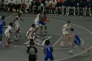 状元最大热门！AJ·迪班萨对阵西弗吉尼亚大学砍27分7板3助